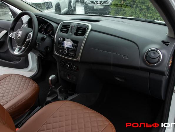 Renault Logan II Рестайлинг с пробегом 2022 года, цена 1 403 000 рублей, 7378 км, седан, Автокод Объявления