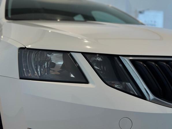 Skoda Octavia III (A7) Рестайлинг с пробегом 2018 года, цена 1 770 000 рублей, 110761 км, лифтбек, Автокод Объявления