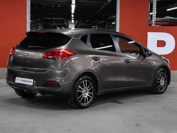 Kia Ceed II с пробегом 2015 года, цена 917 000 рублей, 166000 км, хэтчбек, Автокод Объявления
