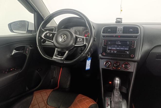 Volkswagen Polo V Рестайлинг с пробегом 2019 года, цена 990 000 рублей, 183912 км, седан, Автокод Объявления
