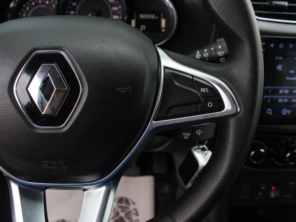Renault Sandero II Рестайлинг с пробегом 2019 года, цена 1 214 000 рублей, 92202 км, хэтчбек, Автокод Объявления