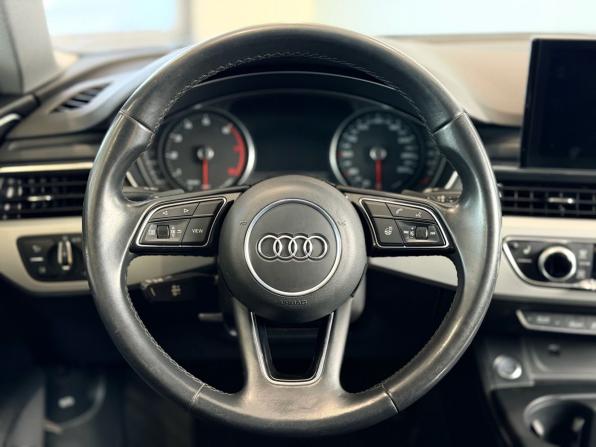 Audi A4 V (B9) Рестайлинг с пробегом 2020 года, цена 2 150 000 рублей, 191509 км, седан, Автокод Объявления