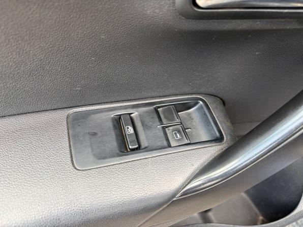 Volkswagen Polo V с пробегом 2012 года, цена 565 000 рублей, 298900 км, седан, Автокод Объявления