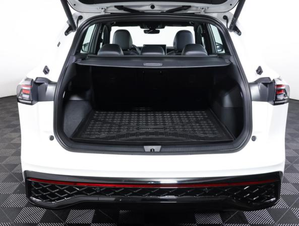 Volkswagen Tiguan III (China Market) с пробегом 2024 года, цена 4 290 000 рублей, 22168 км, внедорожник, Автокод Объявления