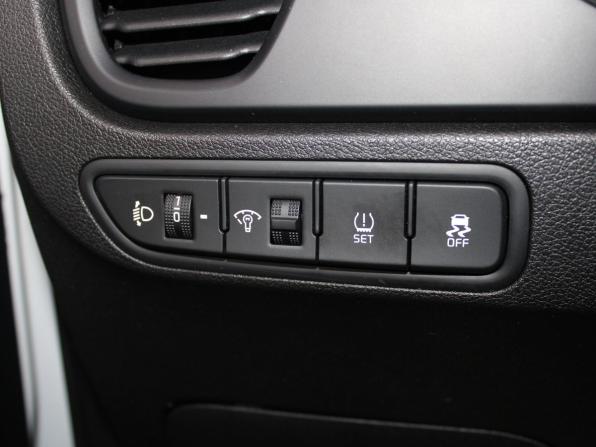 Kia Rio IV Рестайлинг с пробегом 2021 года, цена 1 879 900 рублей, 59169 км, седан, Автокод Объявления