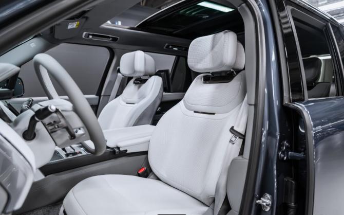 Новый Land Rover Range Rover V 2026 года, цена 34 100 000 рублей, внедорожник, Автокод Объявления