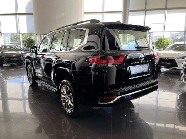 Toyota Land Cruiser 300 Series с пробегом 2025 года, цена 16 132 000 рублей, 21 км, внедорожник, Автокод Объявления