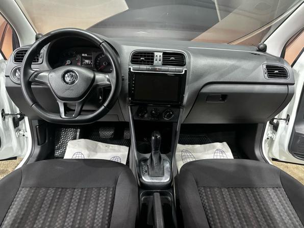 Volkswagen Polo V Рестайлинг с пробегом 2016 года, цена 950 000 рублей, 140500 км, седан, Автокод Объявления