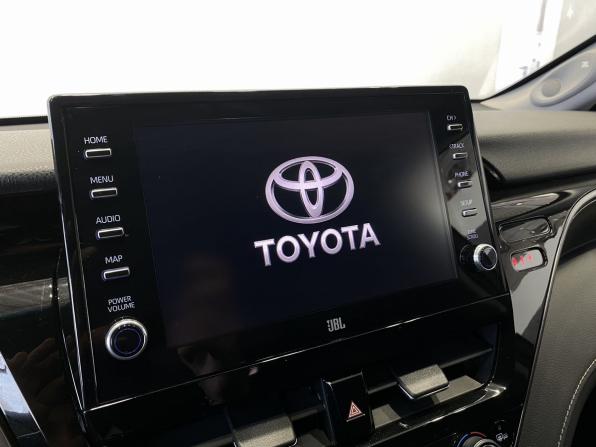 Toyota Camry VIII (XV70) Рестайлинг с пробегом 2021 года, цена 3 549 900 рублей, 47000 км, седан, Автокод Объявления