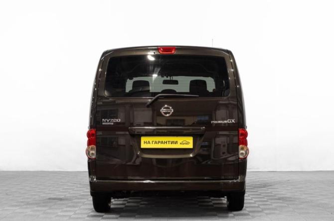 Nissan NV200 с пробегом 2019 года, цена 1 799 000 рублей, 210000 км, минивэн, Автокод Объявления