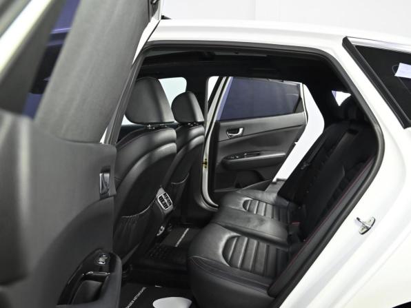 Kia Optima IV с пробегом 2017 года, цена 1 749 000 рублей, 178000 км, седан, Автокод Объявления