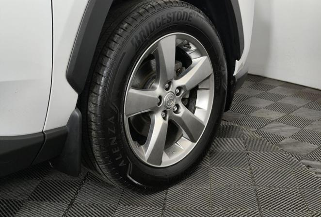 Toyota RAV4 V (XA50) с пробегом 2021 года, цена 3 570 000 рублей, 36810 км, внедорожник, Автокод Объявления