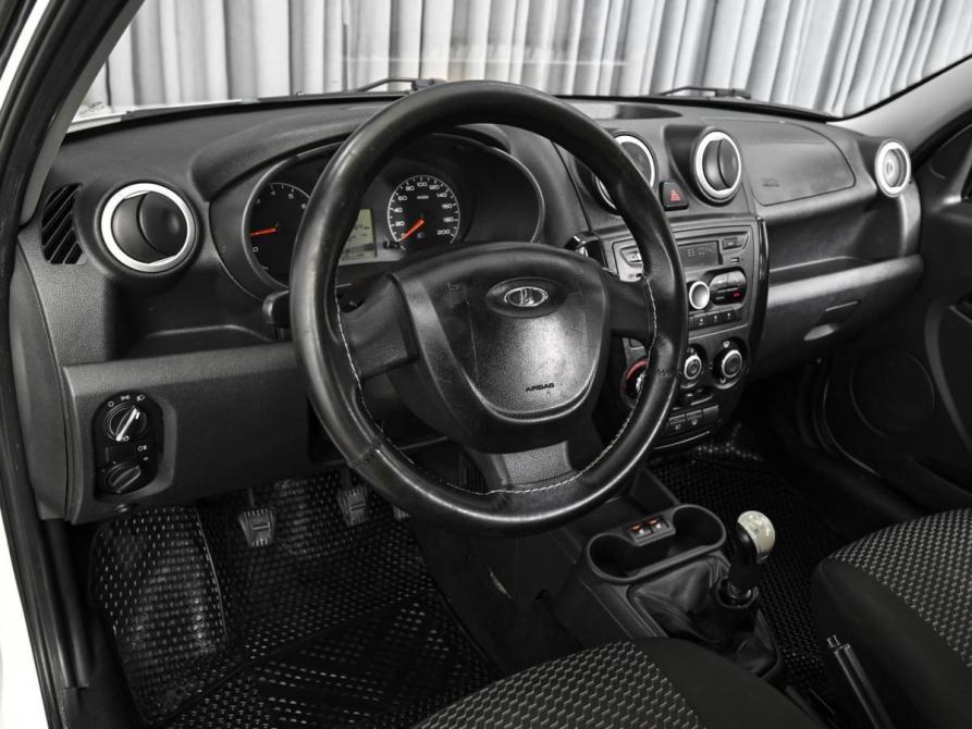 Lada (ВАЗ) Granta I Ставрополь  - изображение 6