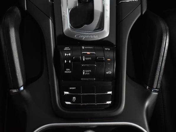 Porsche Cayenne II Рестайлинг (958) с пробегом 2015 года, цена 3 400 000 рублей, 211785 км, внедорожник, Автокод Объявления