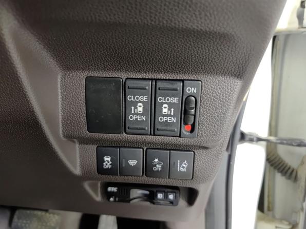 Honda Freed II с пробегом 2019 года, цена 1 390 000 рублей, 157558 км, компактвэн, Автокод Объявления