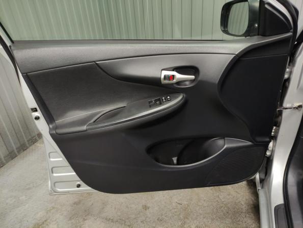 Toyota Corolla X (E140 E150) Рестайлинг с пробегом 2013 года, цена 1 050 000 рублей, 176856 км, седан, Автокод Объявления