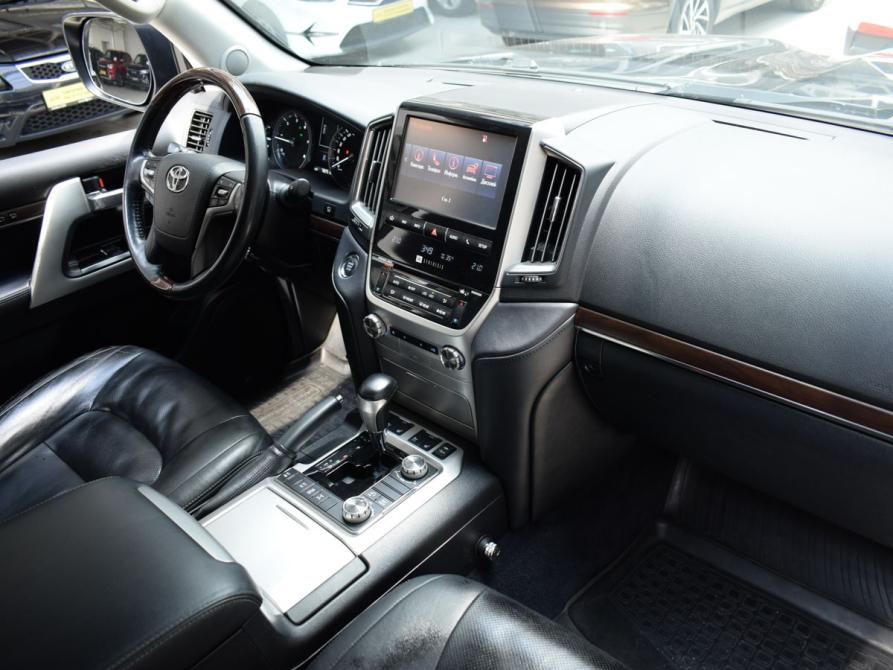 Toyota Land Cruiser 200 Series Рестайлинг 2 Челябинск  - изображение 20