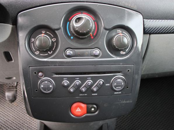 Renault Clio III с пробегом 2006 года, цена 239 000 рублей, 206682 км, хэтчбек, Автокод Объявления