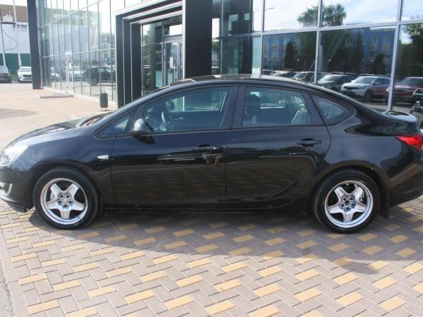 Opel Astra J Рестайлинг с пробегом 2012 года, цена 726 000 рублей, 283083 км, седан, Автокод Объявления
