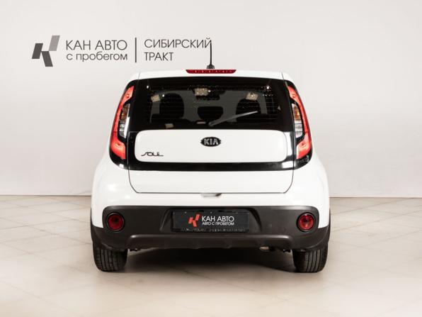 Kia Soul II Рестайлинг с пробегом 2018 года, цена 1 260 000 рублей, 176921 км, хэтчбек, Автокод Объявления