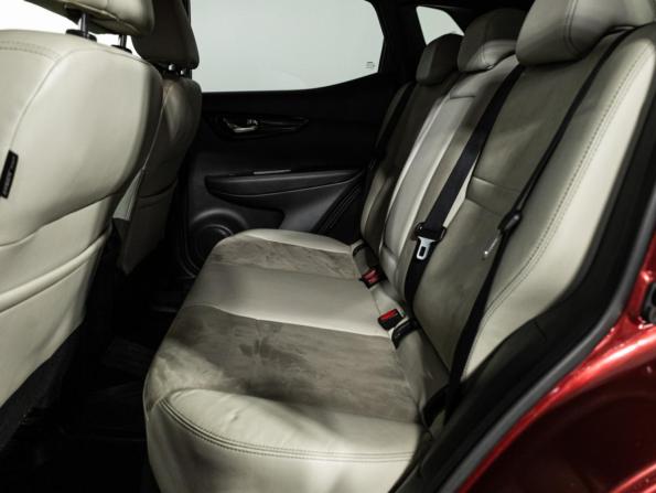 Nissan Qashqai II с пробегом 2016 года, цена 1 549 700 рублей, 147840 км, внедорожник, Автокод Объявления