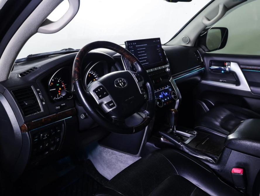Toyota Land Cruiser 200 Series Рестайлинг 1 Москва  - изображение 16