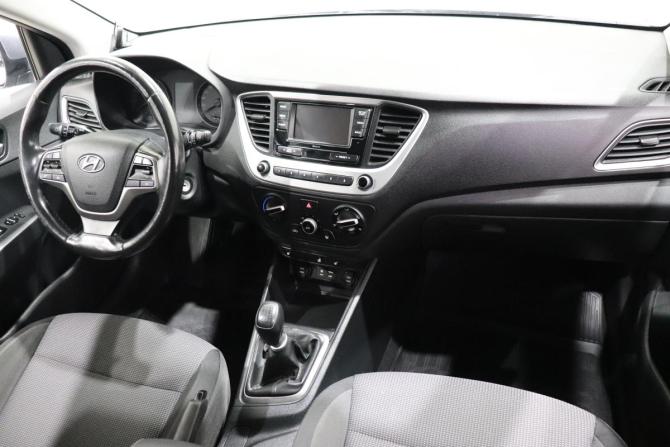 Hyundai Solaris II с пробегом 2017 года, цена 910 000 рублей, 108795 км, седан, Автокод Объявления