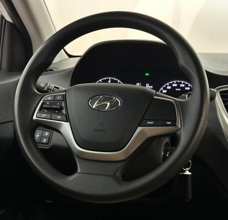 Hyundai Solaris II Рестайлинг с пробегом 2021 года, цена 1 540 000 рублей, 77043 км, седан, Автокод Объявления