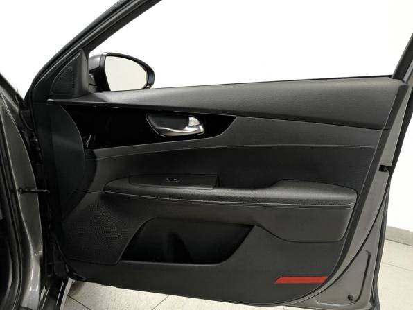 Kia Cerato IV с пробегом 2020 года, цена 2 040 000 рублей, 73052 км, седан, Автокод Объявления