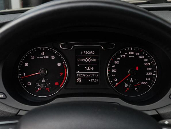 Audi Q3 I (8U) с пробегом 2013 года, цена 1 700 000 рублей, 132389 км, внедорожник, Автокод Объявления
