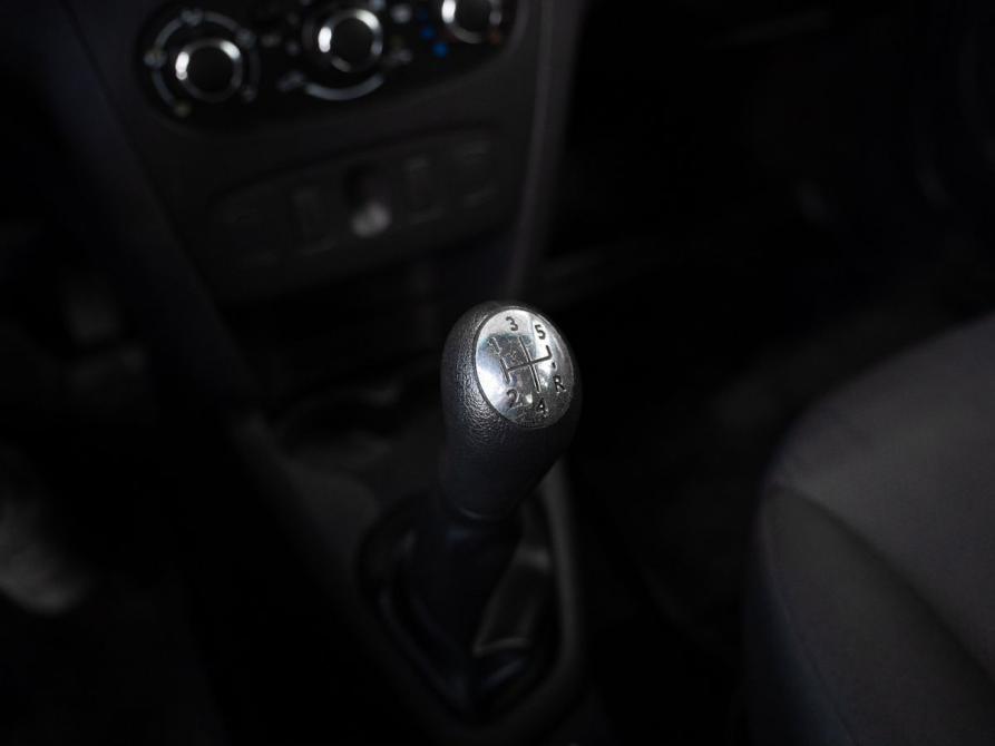 Renault Logan II Рестайлинг Ростов-на-Дону  - изображение 14