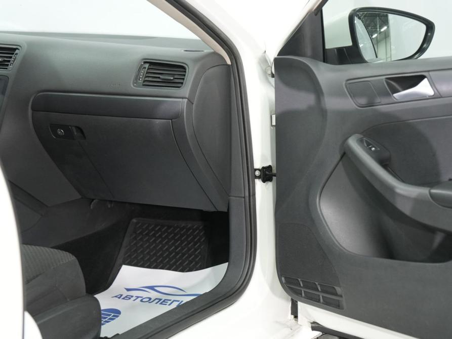 Volkswagen Jetta VI Новосибирск  - изображение 16