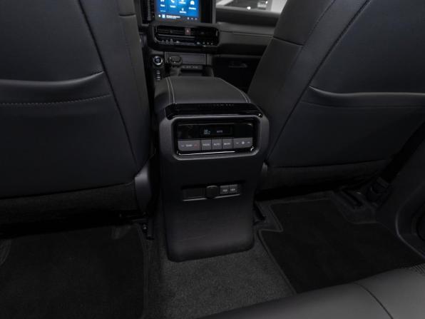 Toyota Land Cruiser Prado 250 Series с пробегом 2025 года, цена 10 550 000 рублей, 50 км, внедорожник, Автокод Объявления