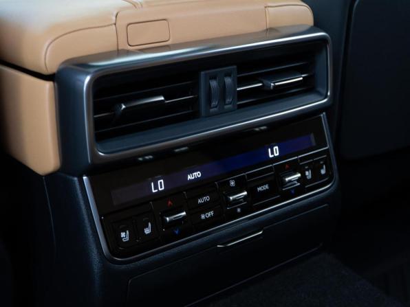 Lexus LX IV с пробегом 2025 года, цена 19 300 050 рублей, 23 км, внедорожник, Автокод Объявления