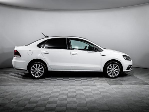 Volkswagen Polo V Рестайлинг с пробегом 2017 года, цена 1 100 000 рублей, 171471 км, седан, Автокод Объявления