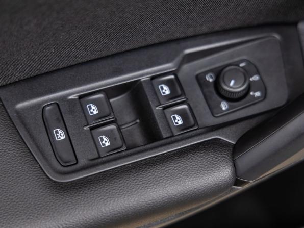 Volkswagen Tiguan II Рестайлинг с пробегом 2022 года, цена 3 048 000 рублей, 37155 км, внедорожник, Автокод Объявления