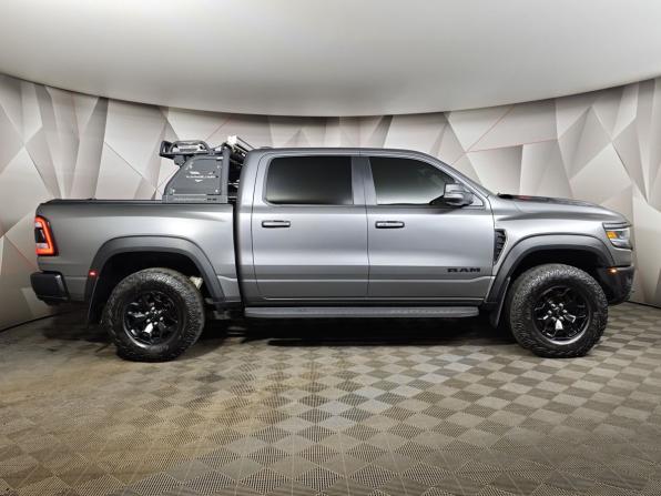 Ram 1500 V с пробегом 2021 года, цена 9 800 000 рублей, 91860 км, offers.body_type.unknown, Автокод Объявления