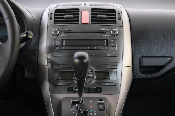 Toyota Auris I с пробегом 2007 года, цена 719 000 рублей, 320000 км, хэтчбек, Автокод Объявления