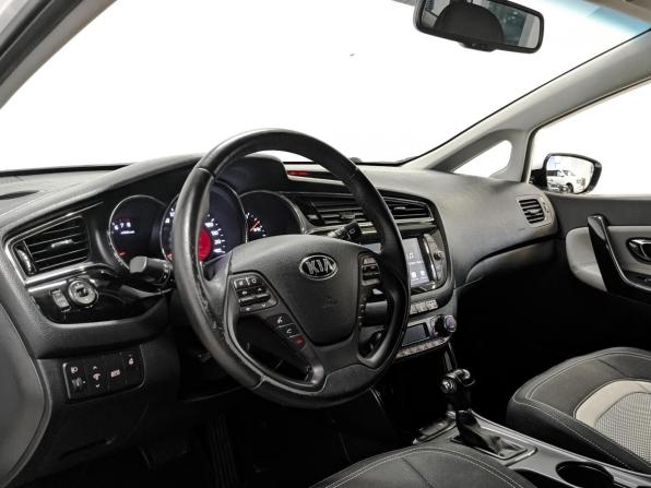 Kia Ceed II Рестайлинг с пробегом 2017 года, цена 1 390 000 рублей, 106671 км, универсал, Автокод Объявления
