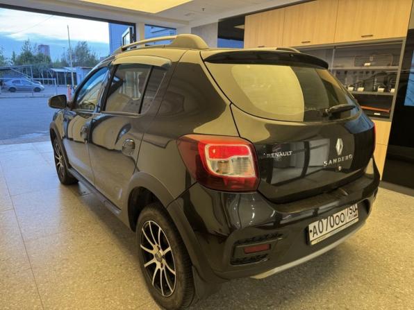 Renault Sandero II с пробегом 2017 года, цена 854 700 рублей, 166276 км, хэтчбек, Автокод Объявления