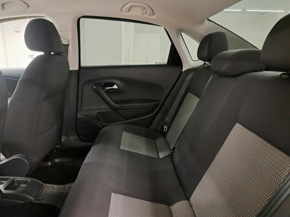 Volkswagen Polo V с пробегом 2013 года, цена 870 000 рублей, 60703 км, седан, Автокод Объявления