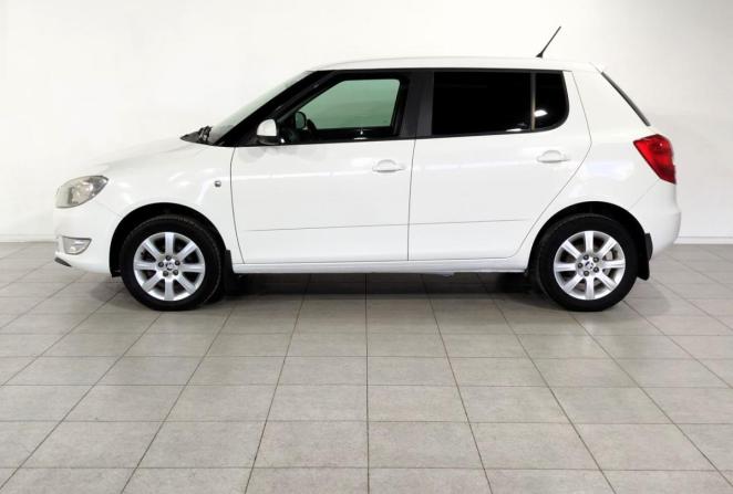 Skoda Fabia II Рестайлинг с пробегом 2014 года, цена 930 000 рублей, 73050 км, хэтчбек, Автокод Объявления