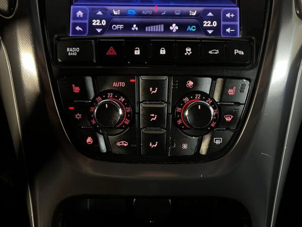 Opel Astra J с пробегом 2010 года, цена 489 900 рублей, 244000 км, хэтчбек, Автокод Объявления