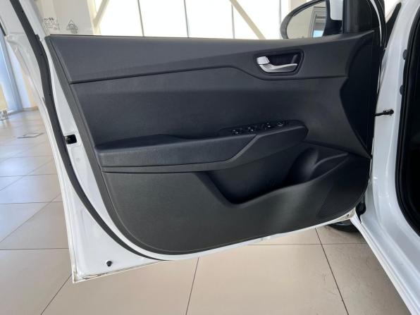 Hyundai Solaris II Рестайлинг с пробегом 2021 года, цена 1 550 000 рублей, 94677 км, седан, Автокод Объявления