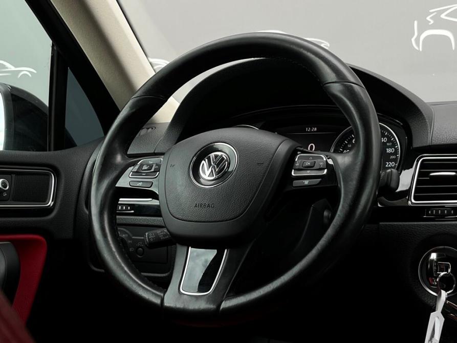 Volkswagen Touareg II Рестайлинг Санкт-Петербург  - изображение 25