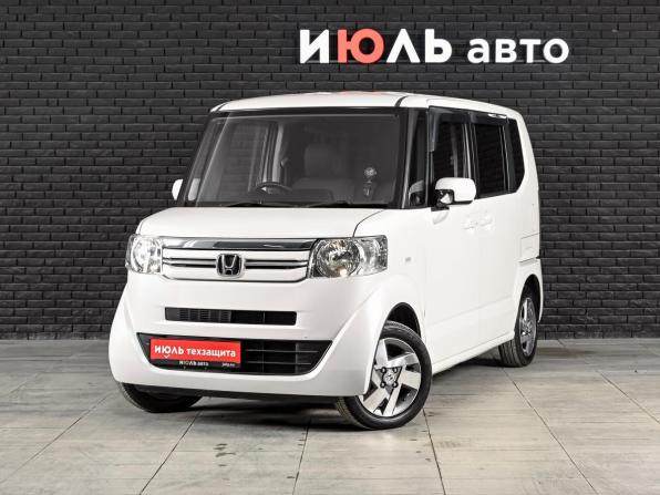 Honda N-BOX I Рестайлинг с пробегом 2017 года, цена 965 000 рублей, 61413 км, минивэн, Автокод Объявления