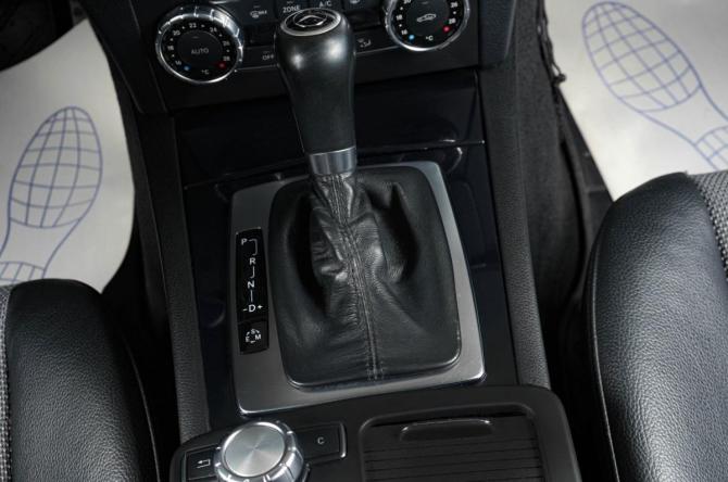 Mercedes-Benz C-Класс III (W204) Рестайлинг с пробегом 2012 года, цена 1 689 000 рублей, 113000 км, седан, Автокод Объявления