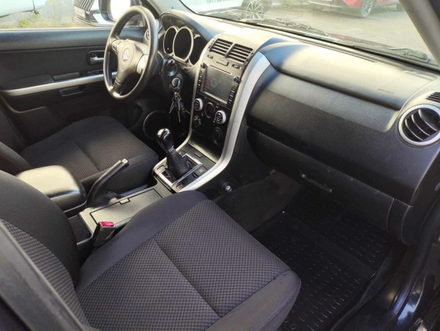 Suzuki Grand Vitara II Рестайлинг Санкт-Петербург  - изображение 9
