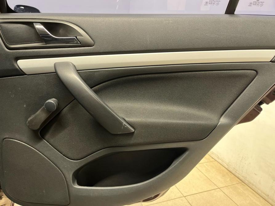 Skoda Octavia II (A5) Рестайлинг Санкт-Петербург  - изображение 18