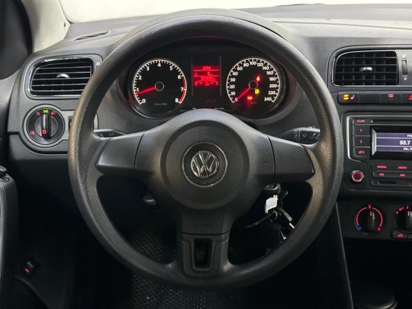 Volkswagen Polo V с пробегом 2013 года, цена 750 000 рублей, 128048 км, седан, Автокод Объявления